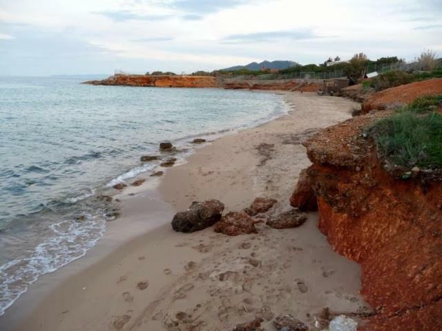 أرتيميدا Sunshine'S House Near The Beach, 10 Min From The Airport المظهر الخارجي الصورة